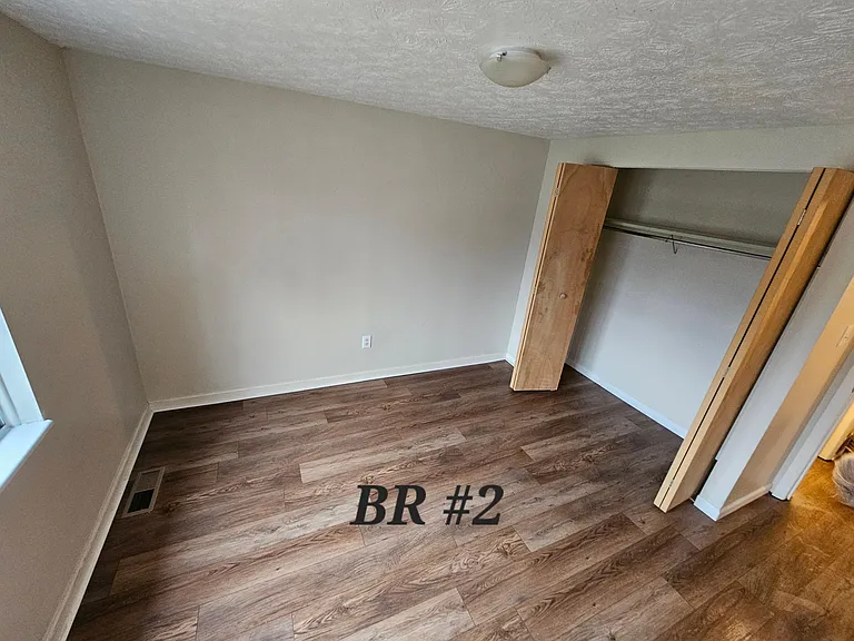 9432 Mount Auburn Ave #17 — Photo 5