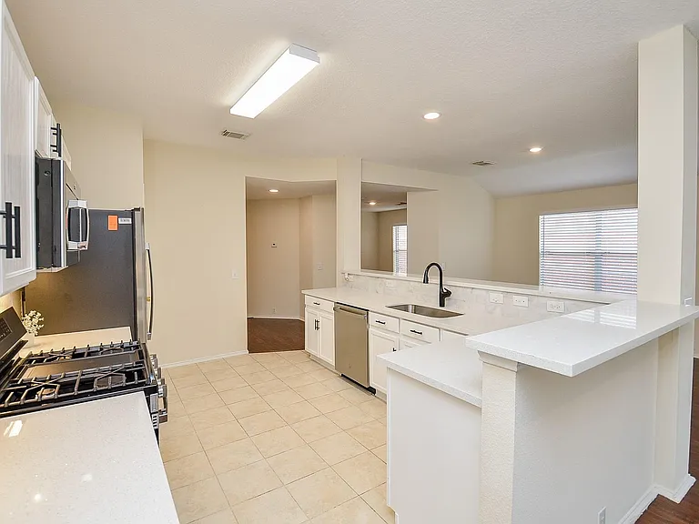 21018 Barker Canyon Ln — Photo 16