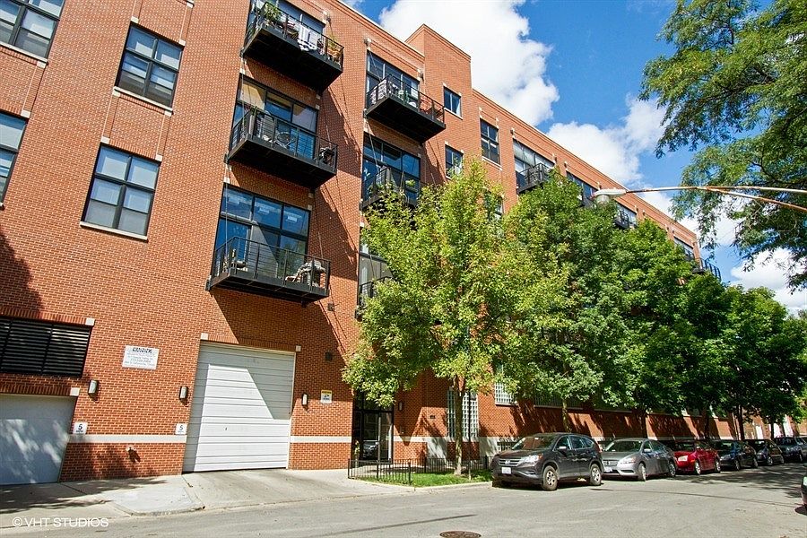 1st image of 1934 N Washtenaw Ave APT 413