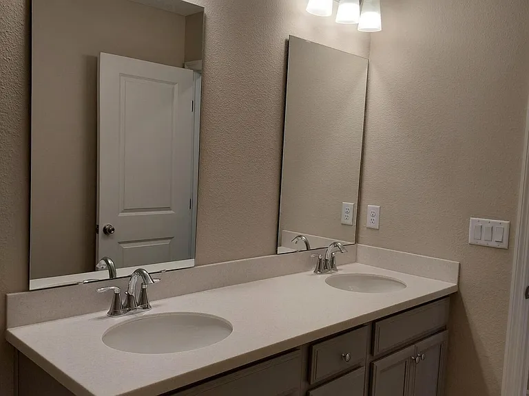 12866 Josslyn Ln — Photo 21