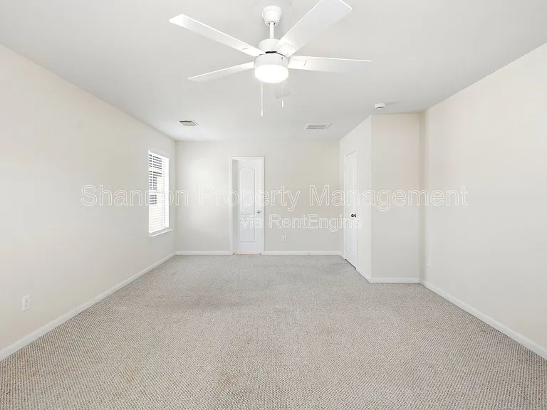 526 Remington Lodge Ct — Photo 31