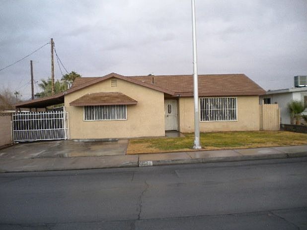 1st image of 2001 Burnham Ave