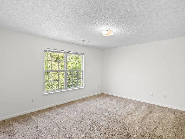 Greenhaven Trace Apartments — Photo 48