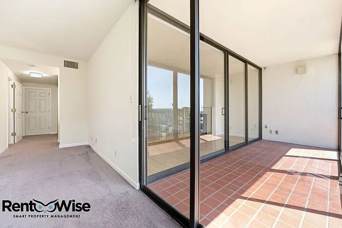 555 Laurel Ave #303 — Photo 47