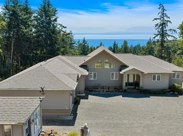 402 Seedtree Rd, Capital, BC V9Z 1C2