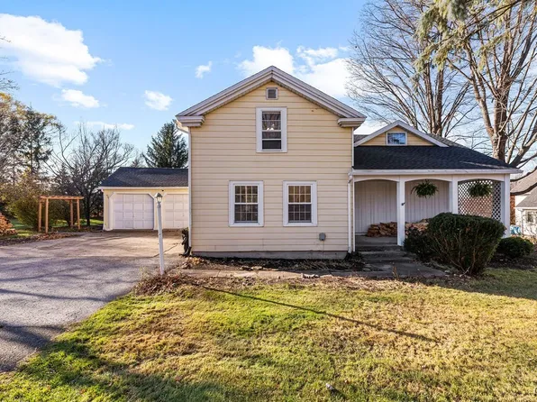 1825 E Lake Rd, Skaneateles, NY 13152