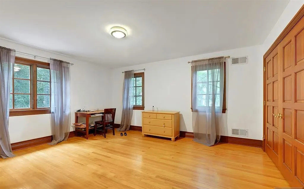 3 bed, 1500 sqft, $3,200 — Photo 3