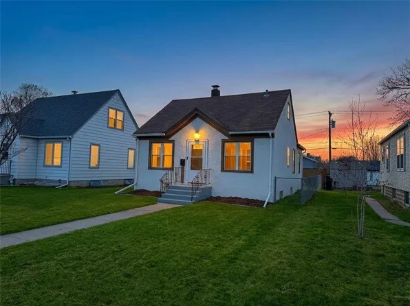 1120 5th Ave S, South Saint Paul, MN 55075