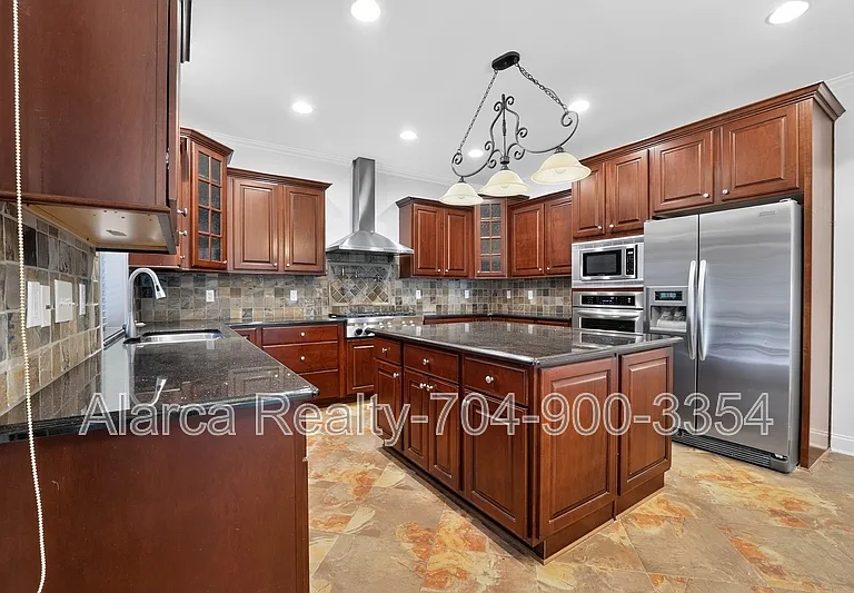 2718 Old Course Rd — Photo 4