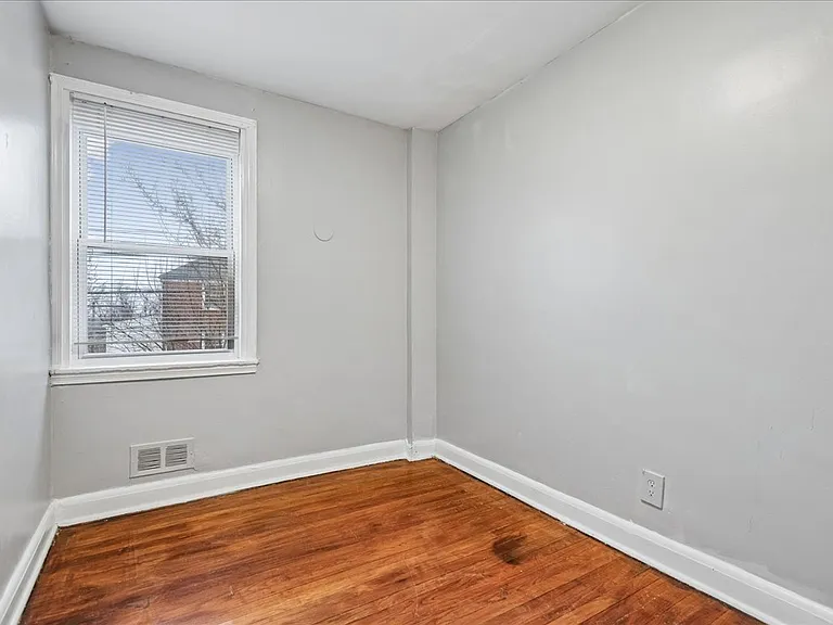 3914 Erdman Ave #1 — Photo 9