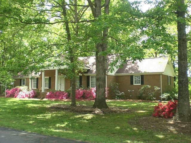 1st image of 108 Breckenridge Ln