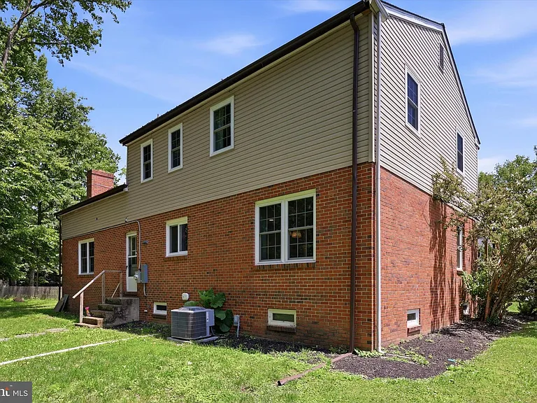 6 Janice Dr — Photo 23