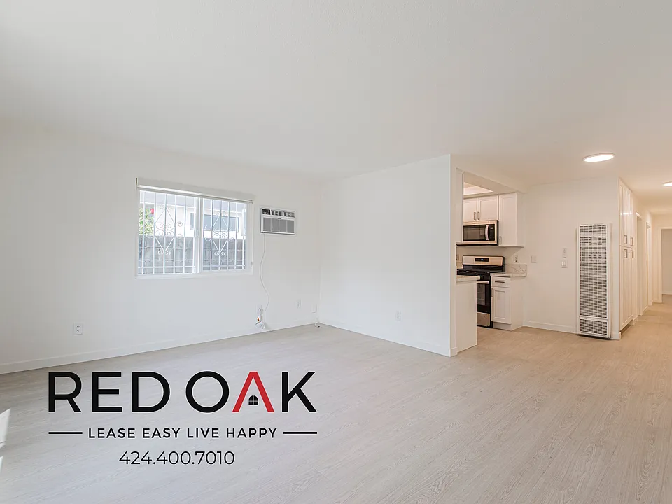 912 N Ridgewood Pl #2