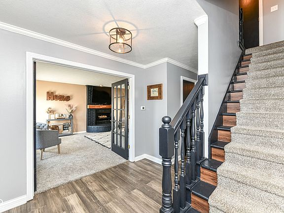 4th image of 1306 N Catamaran Cir