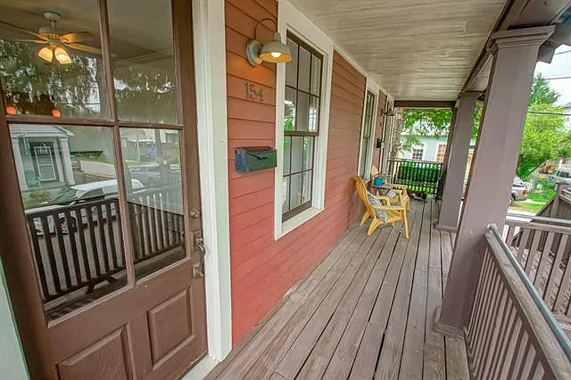 2 bed, 2.5 bath, 1600 sqft, $1,695 — Photo 3