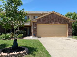 7429 Howling Coyote Ln, Fort Worth, TX 76131