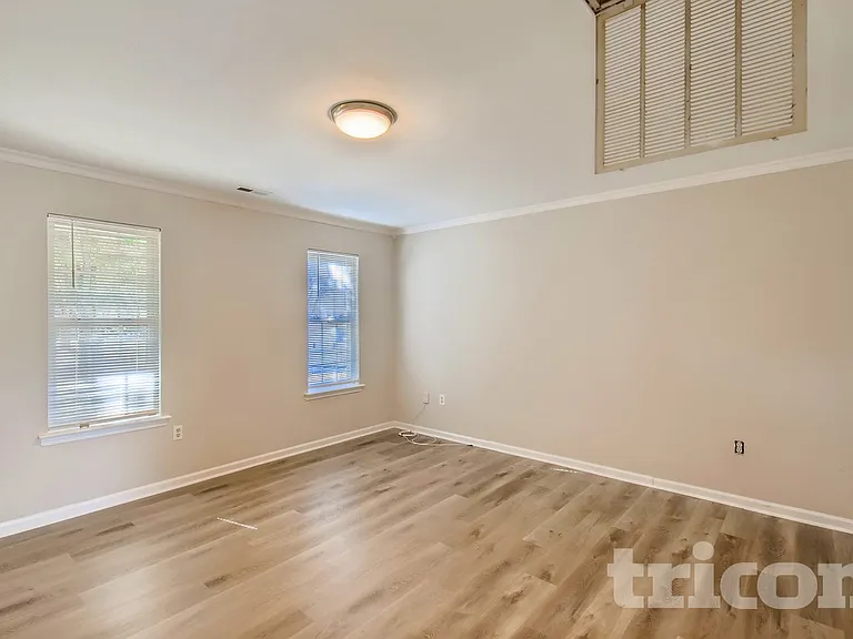 9022 Jaldena Dr — Photo 18