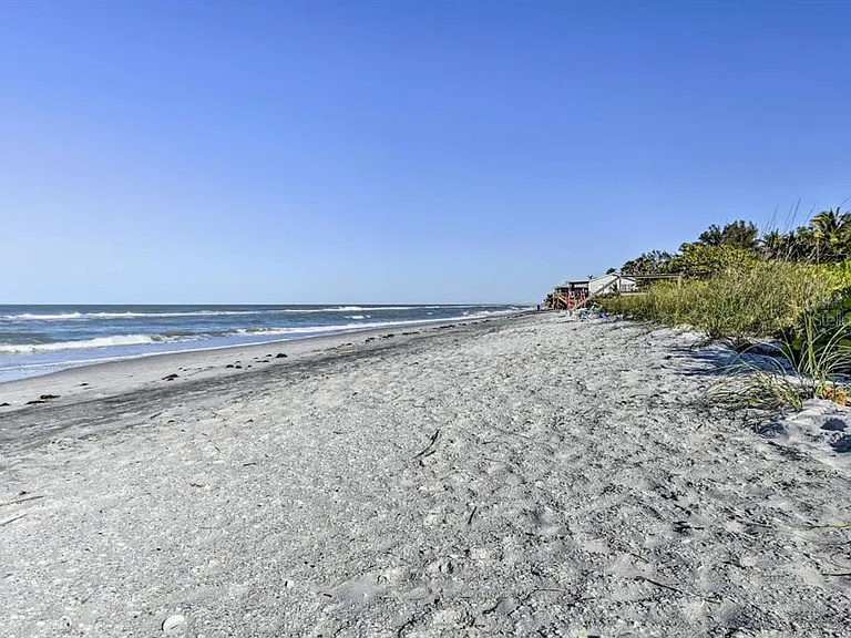 8876 Bay St #A — Photo 22