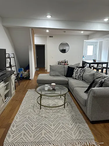 522 Spruce St #3F Photo 1
