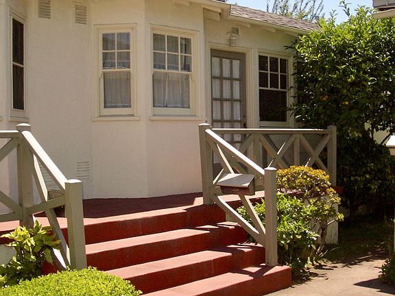 Private Entrance