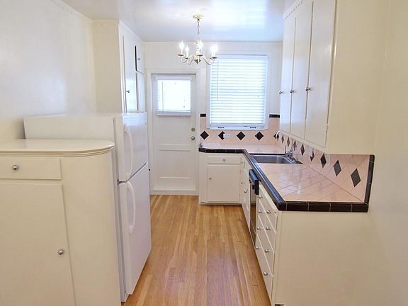 4th image of 1444 7th Ave #103