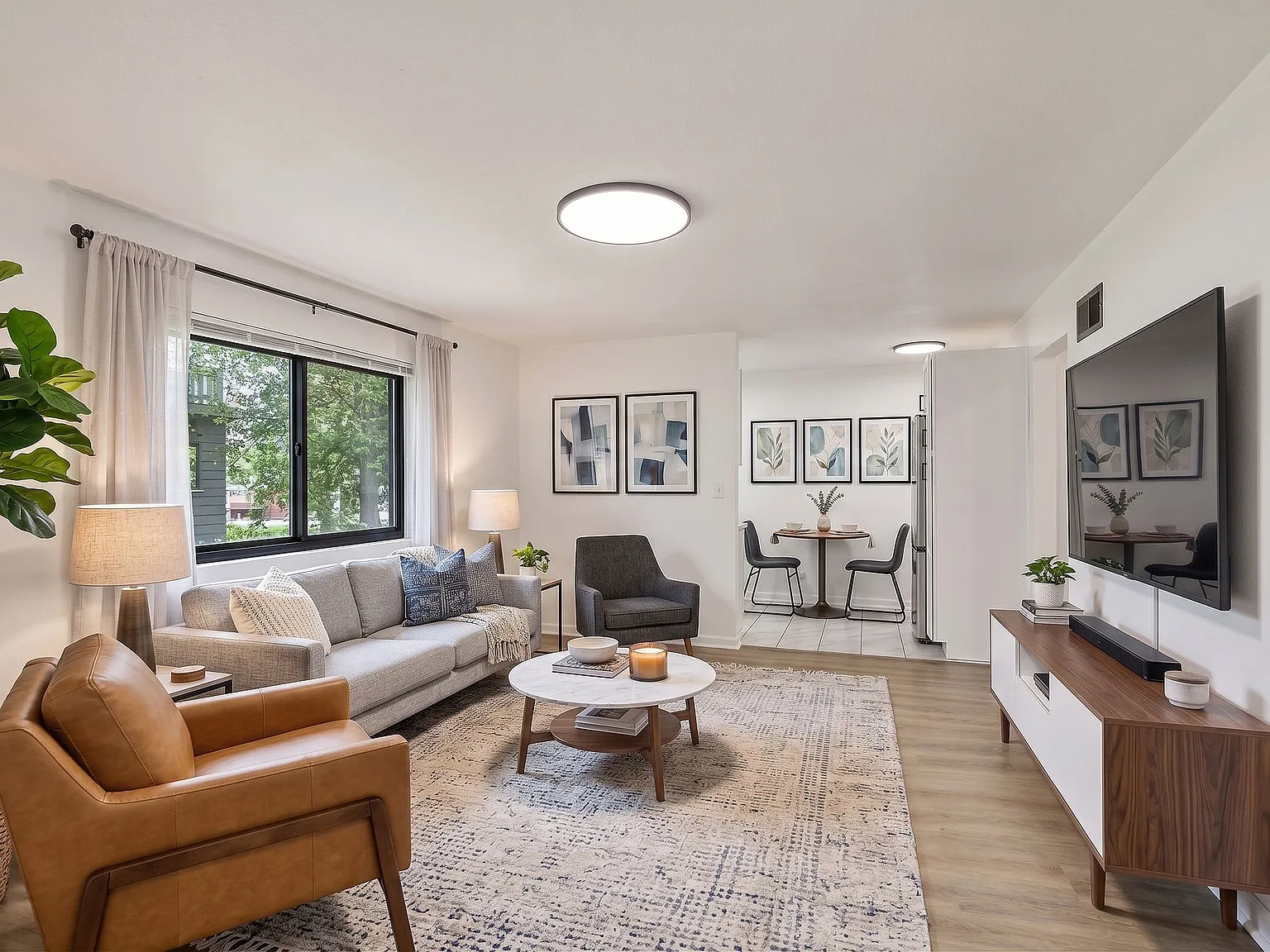 2 bed, 800 sqft, $1,295 — Photo 1