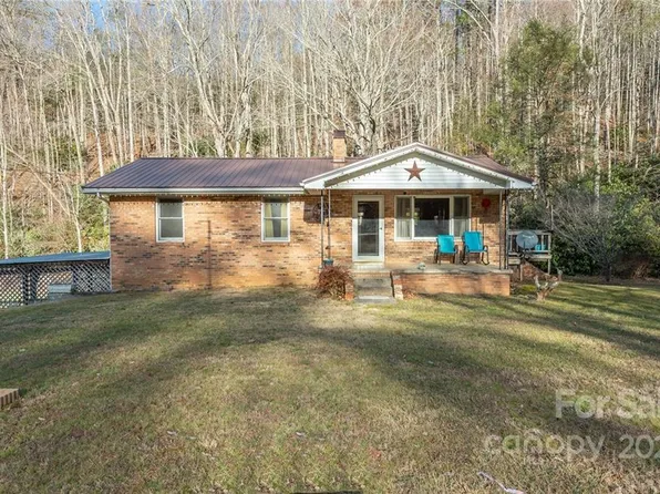 11781 State Highway 212, Marshall, NC 28753