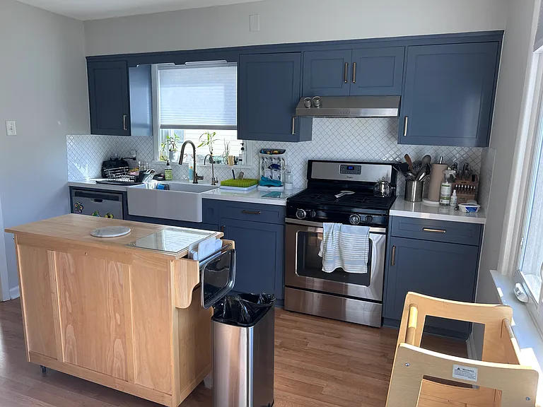 19 Rose Ave — Photo 8