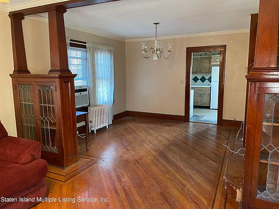 2nd image of 135 Lee Ave