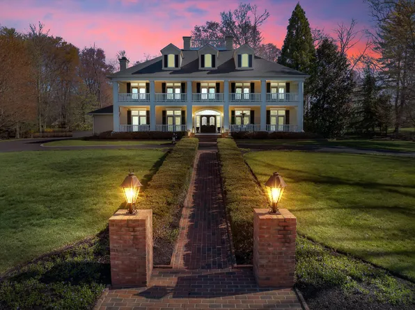 950 Pennbrooke Ln, Ambler, PA 19002