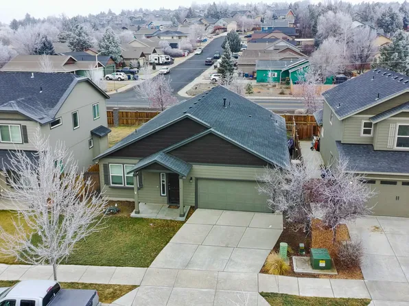 3630 SW Pumice Stone Ave, Redmond, OR 97756