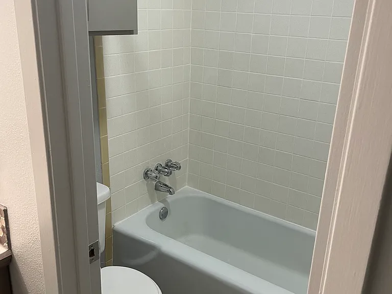 6906 Guadalupe St #403 — Photo 5