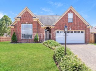 9997 Woodland Grove Dr, Arlington, TN 38002