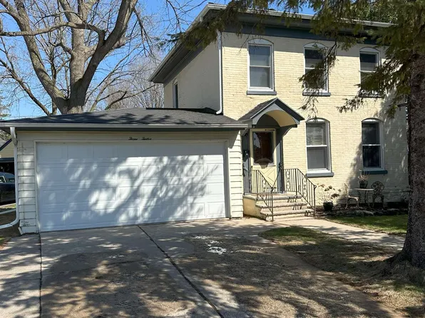 312 N Michigan St, De Pere, WI 54115