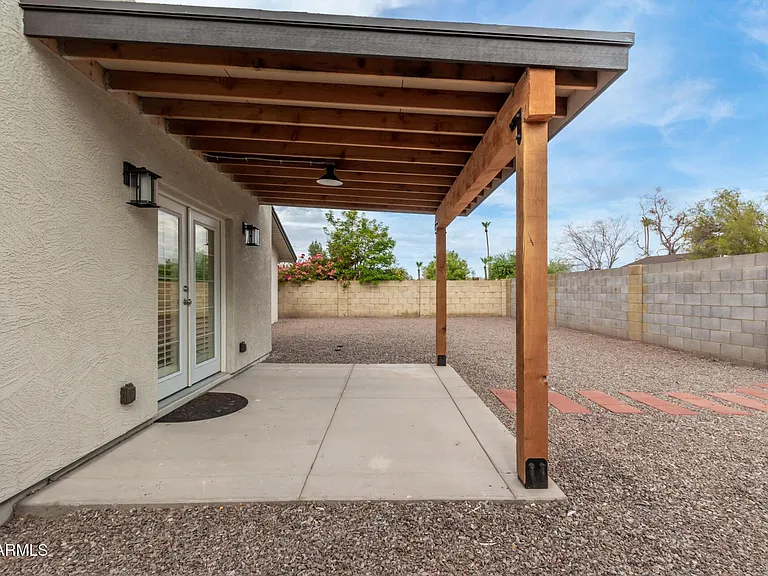 1628 E Del Rio Dr — Photo 27