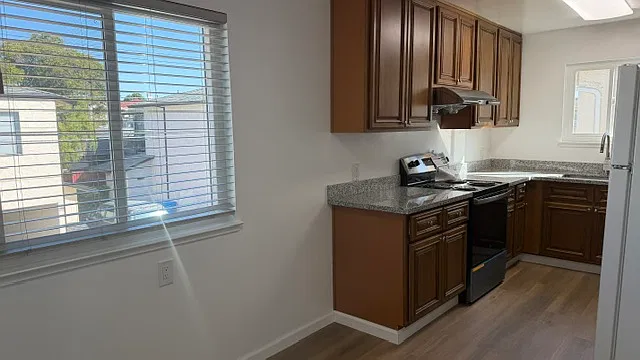 2 bed, 800 sqft, $3,250 — Photo 4