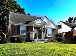 33603 Forest St, Wayne, MI