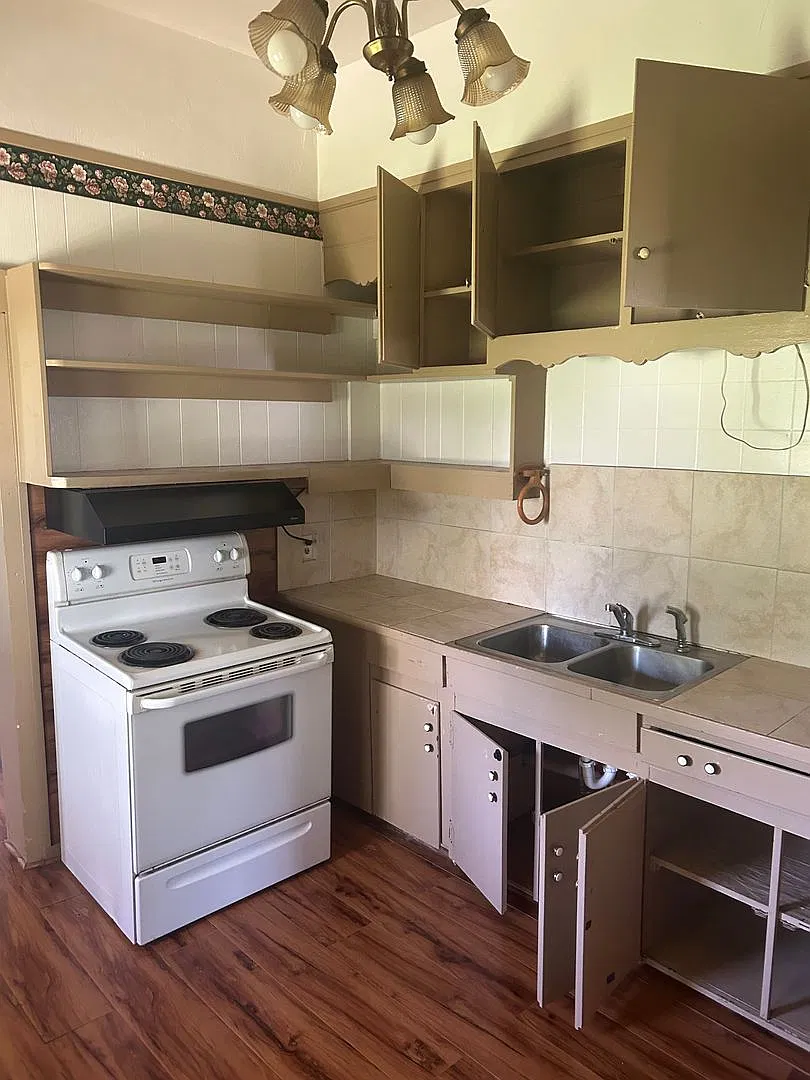 Charming Home in the Heart of Nevada — Photo 4