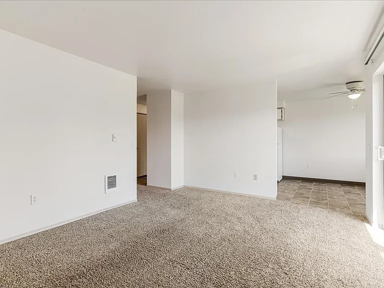 1813 Drexler Ln NE — Photo 7