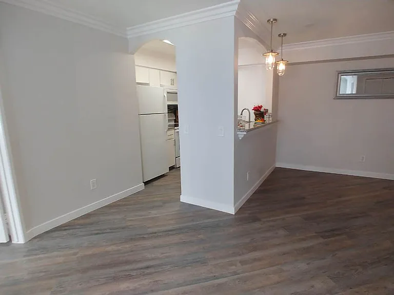 Villa De Adel Apts — Photo 163