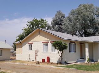 145 Wells St, Woodlake, CA 93286