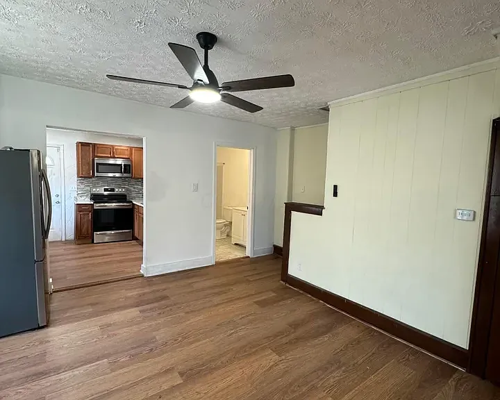 2542 Steele Ave #2 — Photo 7