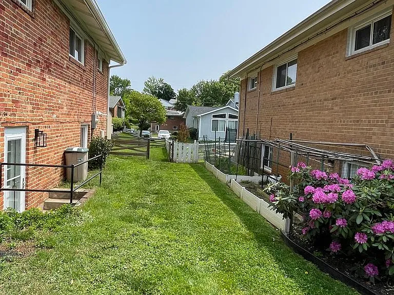 9913 Pomona Dr — Photo 17