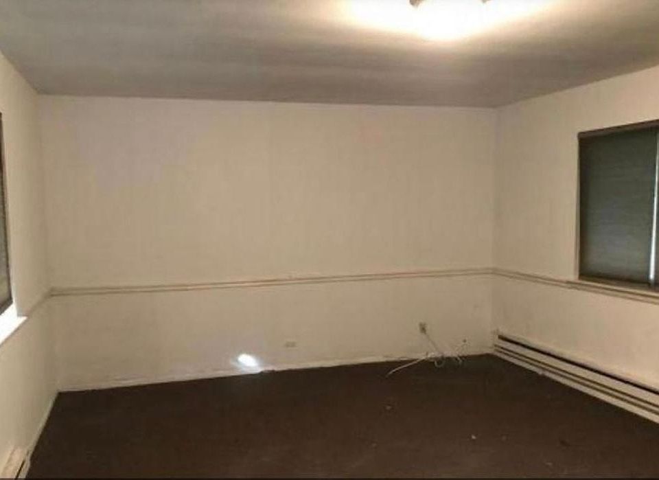 2nd image of 717 Anderson Rd APT 2