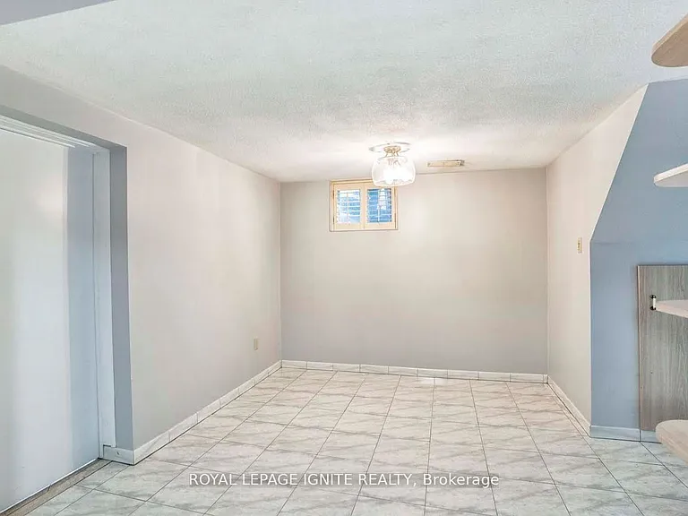 71 Barrymore Rd #BASEMENT — Photo 3