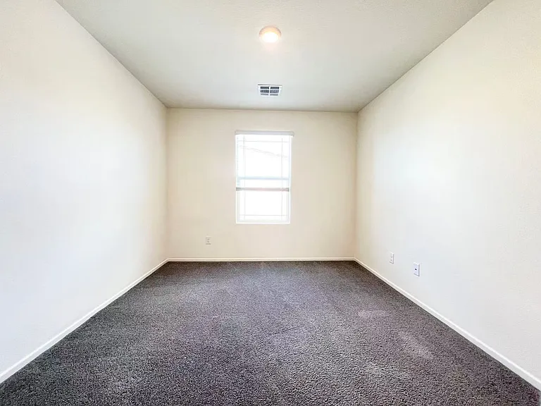 1923 Stanza Vista St — Photo 18