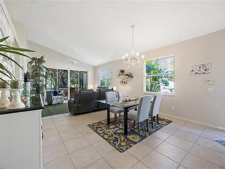 8482 Bent Creek Way — Photo 10