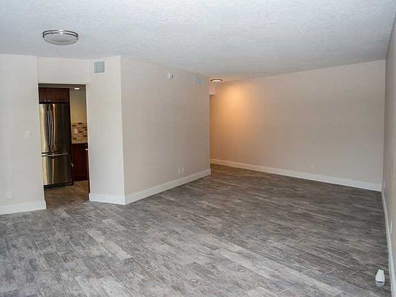 5th image of 6921 Environ Blvd APT 1S