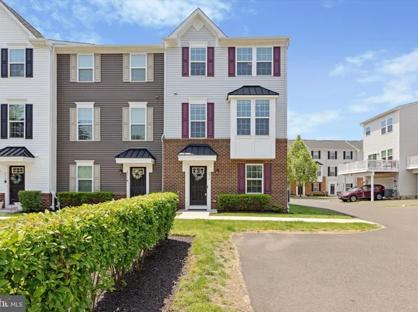 274 Almond Dr, Lansdale, PA 19446