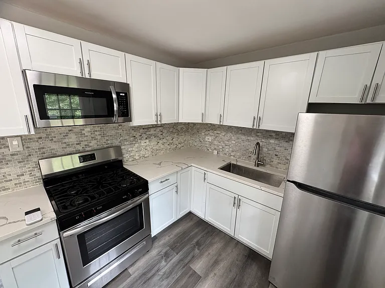 22633 Brookwood Dr — Photo 5